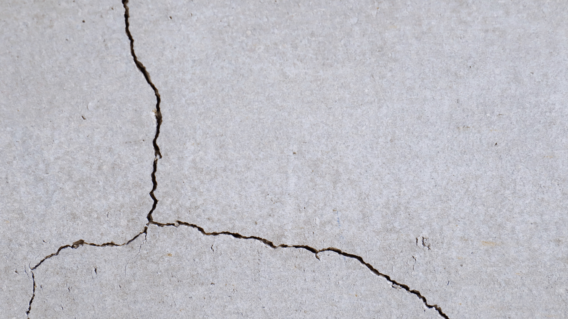 Small Concrete Crack